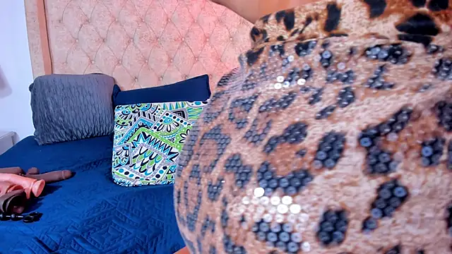 Snapshot of natalia_collinslim chatting on 09-23-25, 03:57 natalia collinslim online show from 09-23-25, 03:57