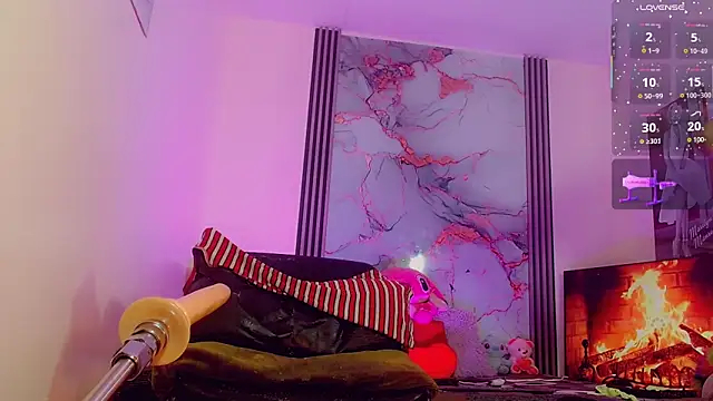  ChanellR  online show from 11-28-25, 10:59