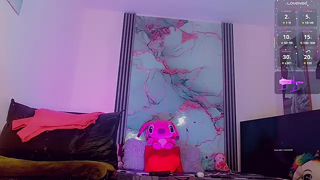  ChanellR  online show from 11-12-25, 11:14