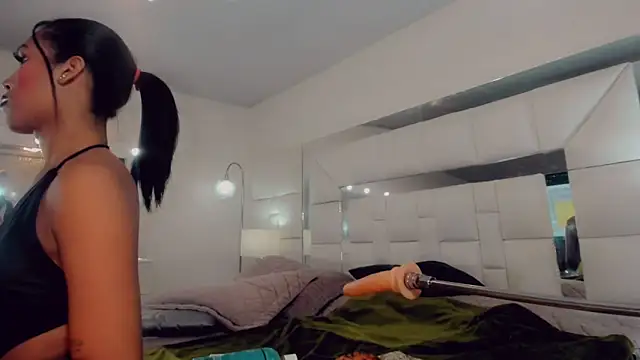  ChanellR  online show from 03-14-25, 11:45