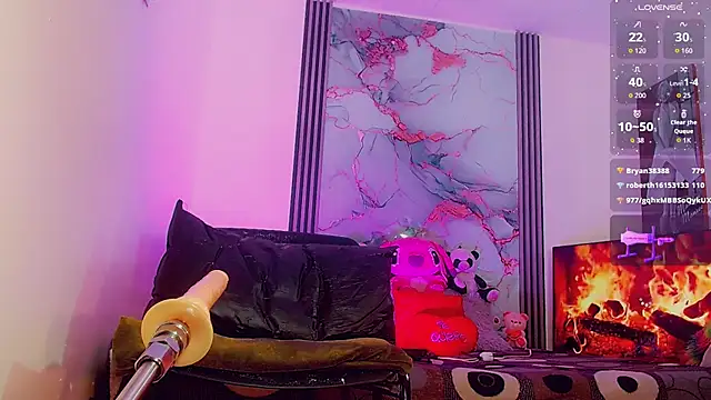  ChanellR  online show from 10-07-25, 11:00