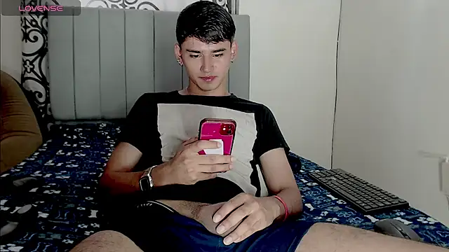 juan stiven online show from 10-29-25, 05:45