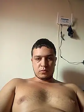 Snapshot of oliver_megan chatting on 09-24-25, 12:44 oliver megan online show from 09-24-25, 12:44