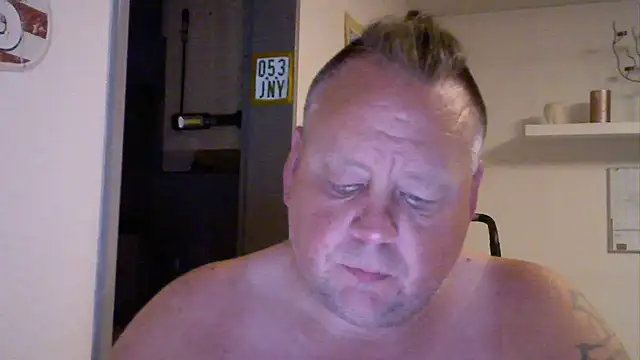 Snapshot of pimmelmann3 chatting on 06-16-26, 08:42 pimmelmann3 online show from 06-16-26, 08:42