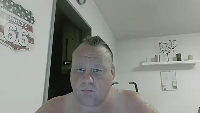 Snapshot of pimmelmann3 chatting on 06-12-26, 10:40 pimmelmann3 online show from 06-12-26, 10:40