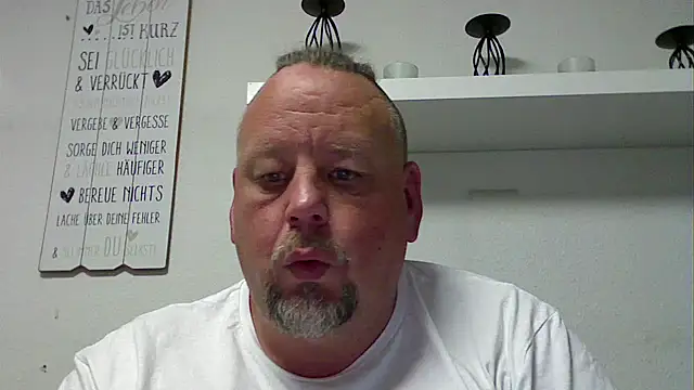 Snapshot of pimmelmann3 chatting on 05-04-26, 07:28 pimmelmann3 online show from 05-04-26, 07:28