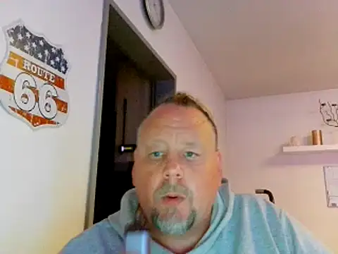 Snapshot of pimmelmann3 chatting on 05-12-26, 08:26 pimmelmann3 online show from 05-12-26, 08:26