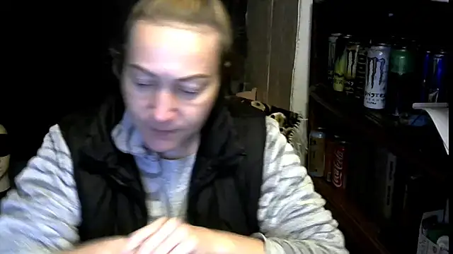 wLESLYMOSw online show from 12-03-25, 10:47