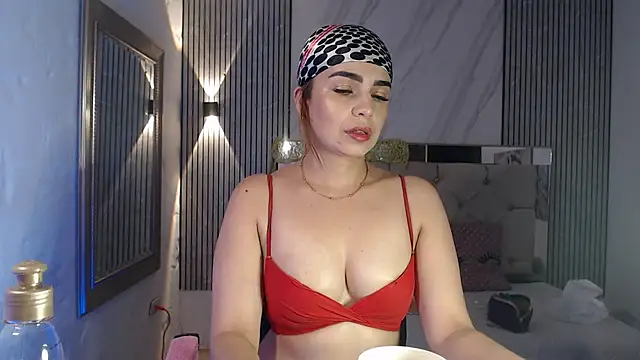 Snapshot of ashley__tylor chatting on 01-13-26, 02:48 ashley tylor online show from 01-13-26, 02:48