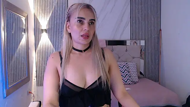 ashley  tylor online show from 04-11-26, 03:14