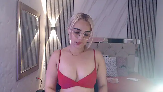 ashley  tylor online show from 03-08-26, 01:00