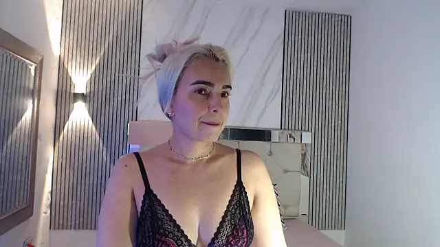 ashley  tylor online show from 07-17-26, 07:44