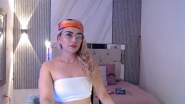 ashley  tylor online show from 03-29-26, 02:35