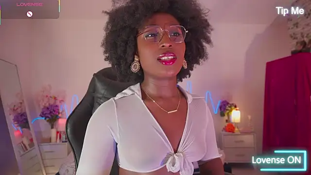 EmmaSanzz  online show from 11-10-25, 11:37