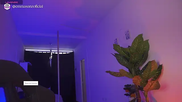 EmmaSanzz  online show from 05-18-26, 12:21