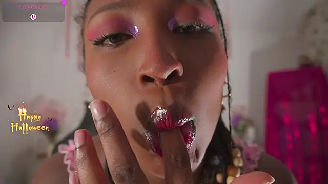 EmmaSanzz  online show from 11-02-25, 12:10