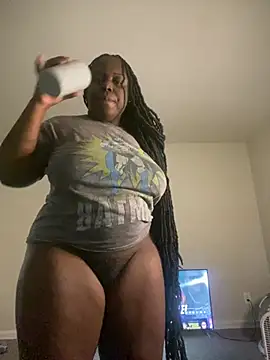 Snapshot of fantasygyal chatting on 06-02-26, 03:39 fantasygyal online show from 06-02-26, 03:39
