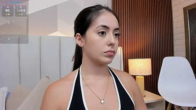 Julietasantos   online show from 10-21-25, 06:29