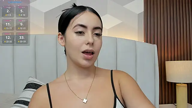 Julietasantos   online show from 11-28-25, 07:03