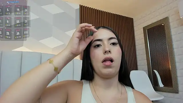 Julietasantos   online show from 10-18-25, 06:32