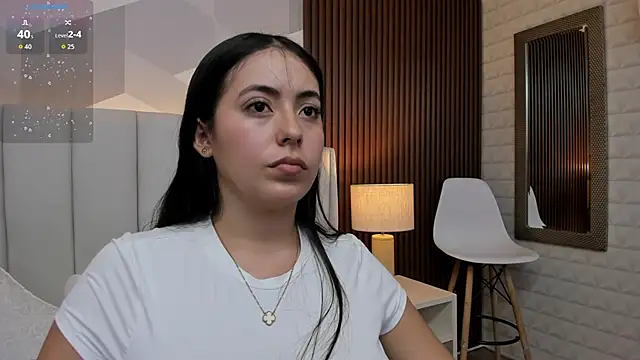 Julietasantos   online show from 11-03-25, 06:22