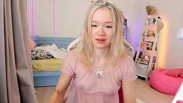 Lily Young online show from 11-29-25, 04:34