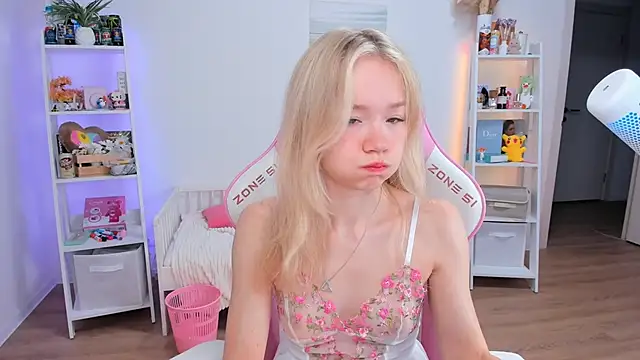 Lily Young online show from 03-22-25, 04:14