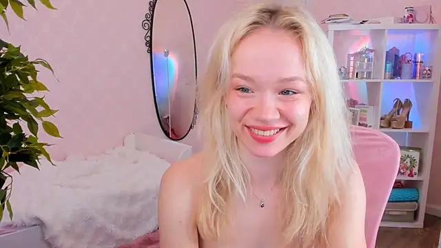 Lily Young online show from 07-17-26, 03:37