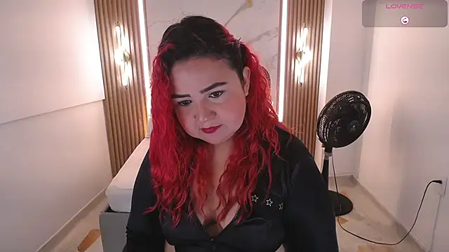 Mariana Rojas online show from 04-18-26, 05:32