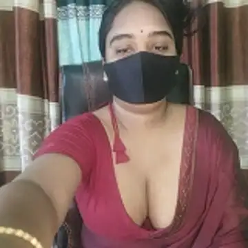 Snapshot of Kotha_-Moni chatting on 10-31-25, 12:51 Kotha -Moni online show from 10-31-25, 12:51