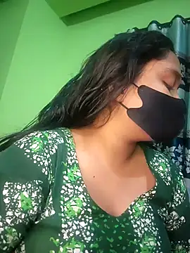 Snapshot of Kotha_-Moni chatting on 01-12-26, 04:14 Kotha -Moni online show from 01-12-26, 04:14