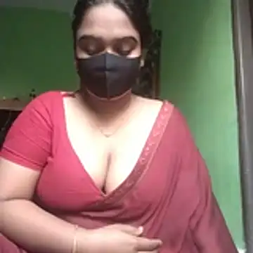 Snapshot of Kotha_-Moni chatting on 11-25-25, 12:44 Kotha -Moni online show from 11-25-25, 12:44