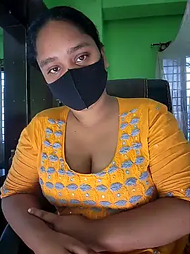 Snapshot of Kotha_-Moni chatting on 02-12-26, 04:56 Kotha -Moni online show from 02-12-26, 04:56