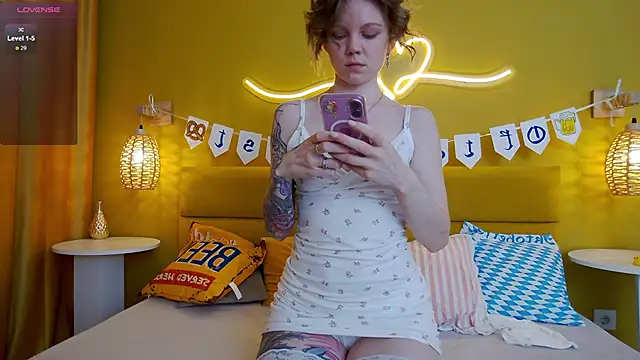 lessysweety online show from 09-29-25, 03:13
