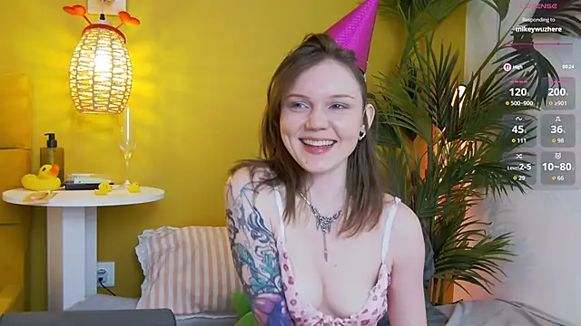 lessysweety online show from 03-11-26, 03:33