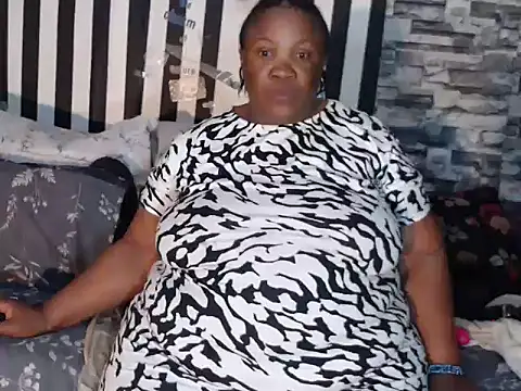 Snapshot of BigHotMatureXx chatting on 09-13-25, 09:04 BigHotMatureXx online show from 09-13-25, 09:04