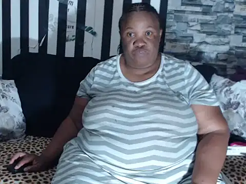 BigHotMatureXx online show from 02-19-26, 10:12