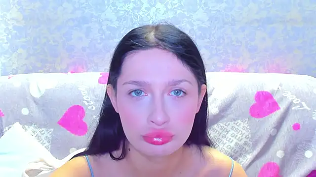 Vanessa Florence online show from 11-13-25, 01:53