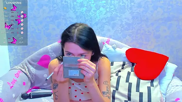 Vanessa Florence online show from 09-28-25, 01:23