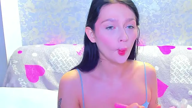 Vanessa Florence online show from 11-15-25, 02:04