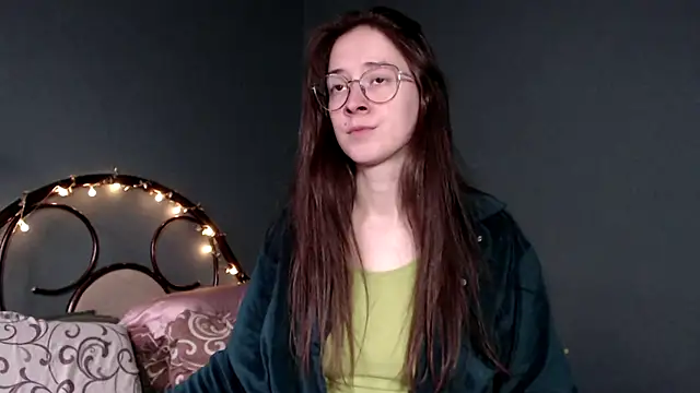 Snapshot of wow__kelly chatting on 10-03-25, 02:18 wow kelly online show from 10-03-25, 02:18