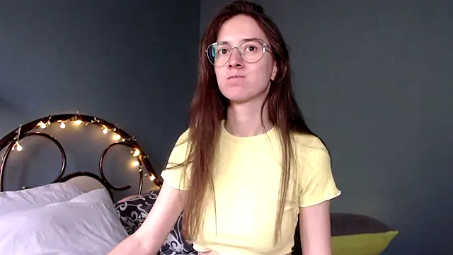 Snapshot of wow__kelly chatting on 09-15-25, 01:33 wow kelly online show from 09-15-25, 01:33
