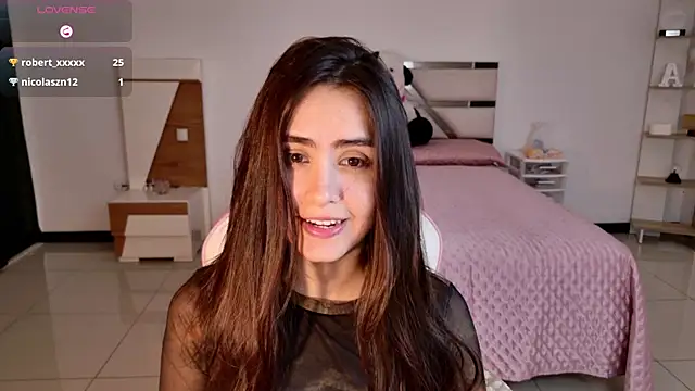 Snapshot of AllisonPalmer chatting on 09-21-25, 02:22 AllisonPalmer online show from 09-21-25, 02:22