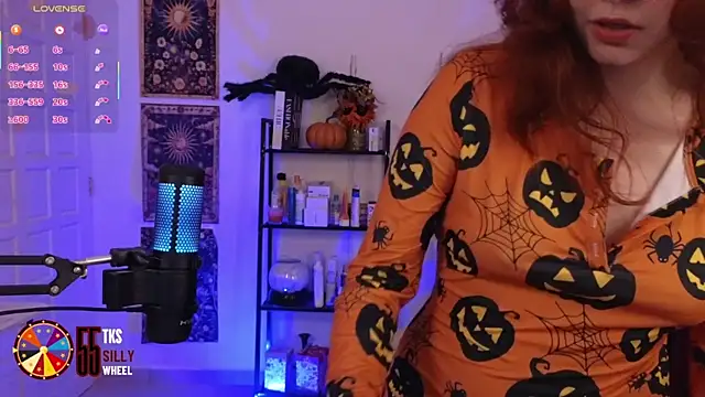 LilyVelvett online show from 09-19-25, 03:32