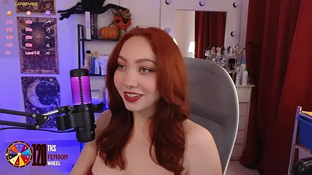 LilyVelvett online show from 10-01-25, 02:06
