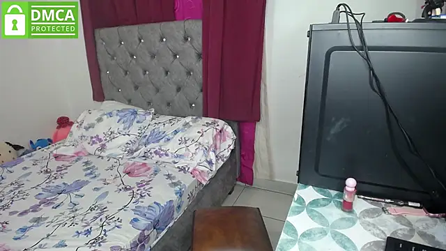 Snapshot of susana2523 chatting on 06-22-26, 02:06 susana2523 online show from 06-22-26, 02:06