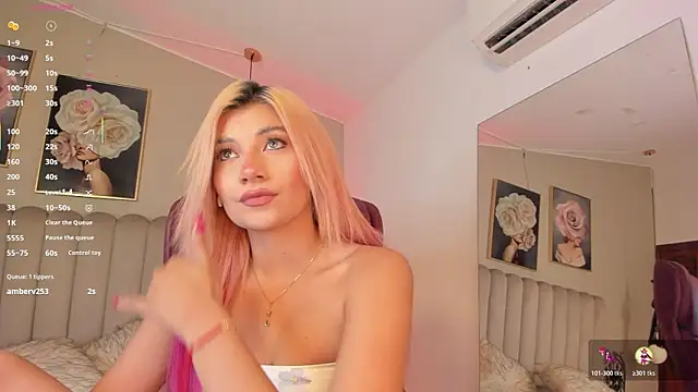 Emma Thompsson online show from 10-28-25, 02:01