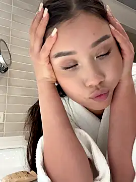 candy tyan online show from 10-09-25, 03:01