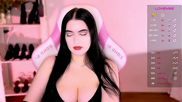 Snapshot of EvangelinaVangelis chatting on 10-15-25, 02:14 EvangelinaVangelis online show from 10-15-25, 02:14