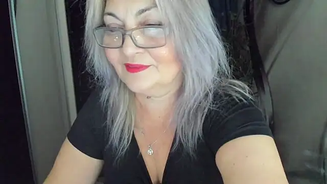 IryshAlice online show from 10-17-25, 10:44